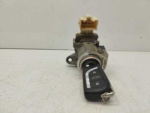 Foto 3ª: Motor de Arranque Toyota Rav4 ADVANCE 143CV 105KW [N47C20A] (2015)