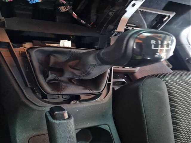 Foto 3ª: Palanca de Cambio Volkswagen T-Cross 1.0 TSI 95CV 70KW [DUSB] (2024)