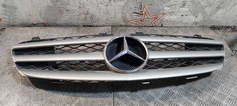 Foto 2ª: Rejilla Delantera Mercedes Clase R 280 R 350 CDI 4-MATIC 251.022) 224CV 165KW [OM642950] (2006)