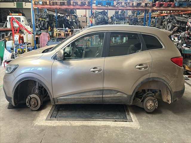 Foto 2ª: Aleta Delantera Izquierda Renault Kadjar 1.6 CRDI [R9ME4] (2015)