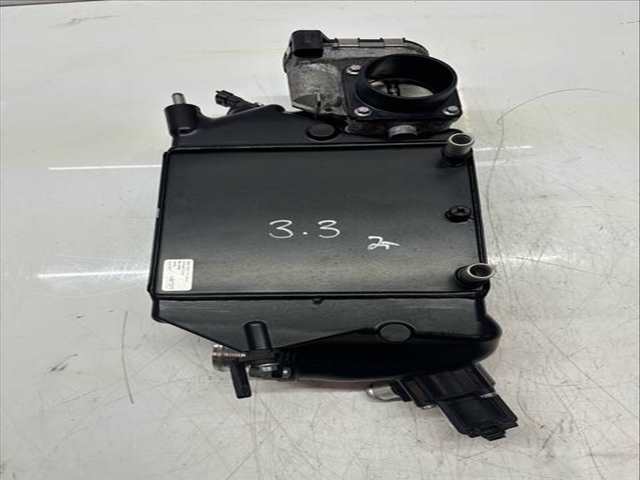 Intercooler Aston Martin DB V12 608CV 447KW