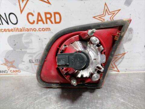 Foto 2ª: Piloto Portón Izquierdo Volkswagen Passat TRENDLINE BERLINA 140CV 103KW [BKP] (2005)