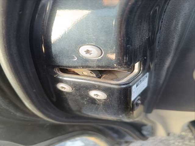 Cerradura Puerta Trasera Izquierda Toyota Land Cruiser VXL 173CV 127KW