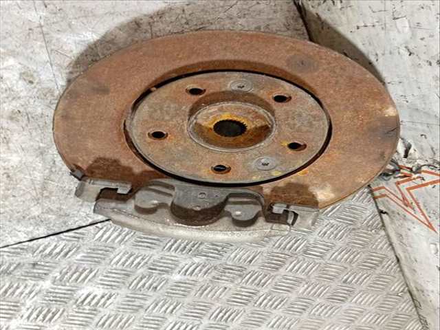 Foto 3ª: Mangueta Delantera Derecha Dacia Duster PRESTIGE 116CV 85KW [K9K 872] (2020)