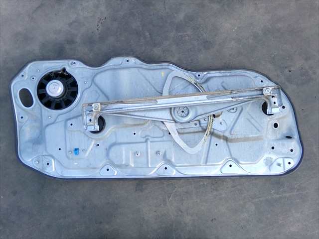 Foto 2ª: Elevalunas Eléctrico Delantero Derecho Volvo C30 2.0 D 2006-2010 [D4204T] (2007)