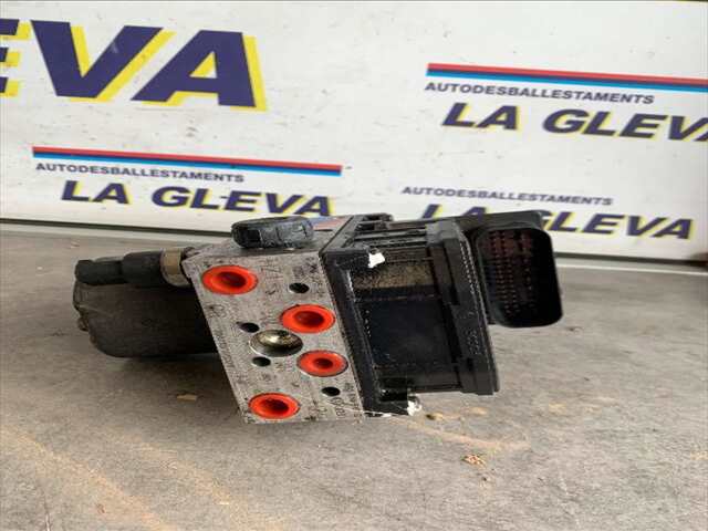 Foto 1ª: Centralita Abs Volkswagen Passat 1.9 TDI130CV BERLINA [AVF] (2004)