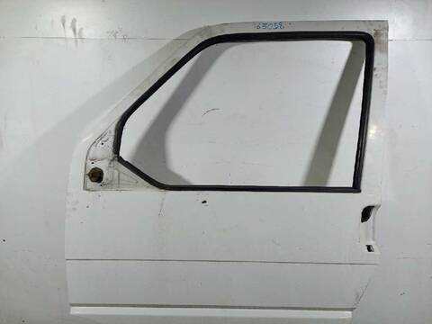 Foto 3ª: Puerta Delantera Izquierda Volkswagen Transporter 84CV 62KW FURGONETA (1995)