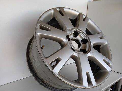 Foto 3ª: LLanta Aleacion Volkswagen Touareg 2.5 TDI DPF 174CV 128KW (2005)