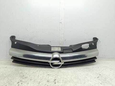 Foto 1ª: Rejilla Delantera Opel Astra COSMO BERLINA 101CV 74KW [Z17DTH] (2006)