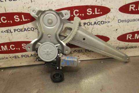 Elevalunas Manual Trasero Derecho Toyota Rav4 XR 177CV 130KW