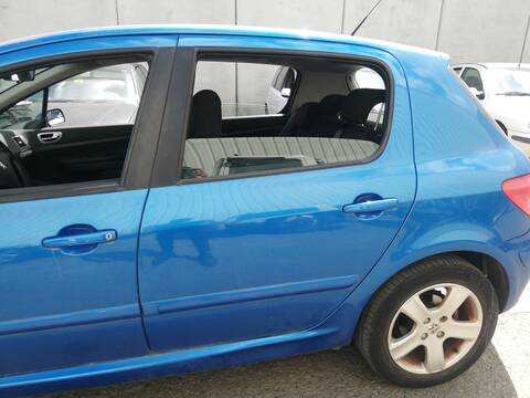 Puerta Trasera Izquierda Peugeot 307 NFU