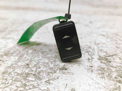 Botonera Elevalunas Ford Focus AMBIENTE D) BERLINA 100CV 74KW