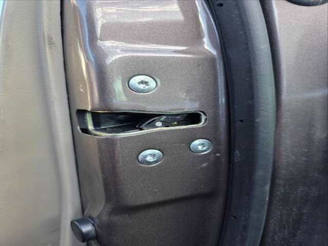 Cerradura Puerta Delantera Derecha Honda Crv N22B4 RE)