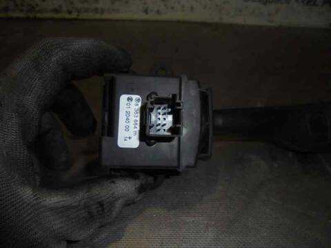 Foto 3ª: Mando Multifuncion Bmw Serie 3 315 320D BERLINA 150CV 110KW [20-4D-4 D] (2004)