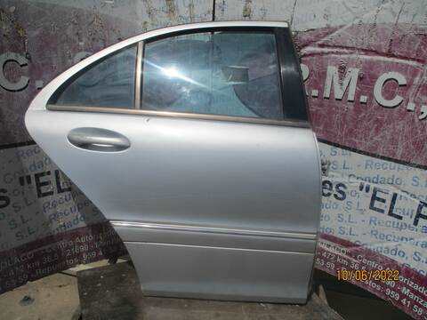 Puerta Trasera Derecha Mercedes Clase C 160 200 CDI 203.004) BERLINA 116CV 85KW