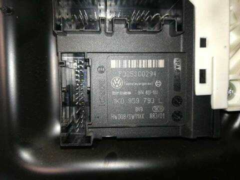 Foto 3ª: Elevalunas Eléctrico Delantero Izquierdo Volkswagen Passat TRENDLINE BERLINA 140CV 103KW [CBA] (2008)