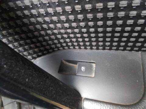 Foto 2ª: Botonera Elevalunas Chevrolet Captiva 2.0 VCDI LS 126CV 93KW [Z20S] (2008)