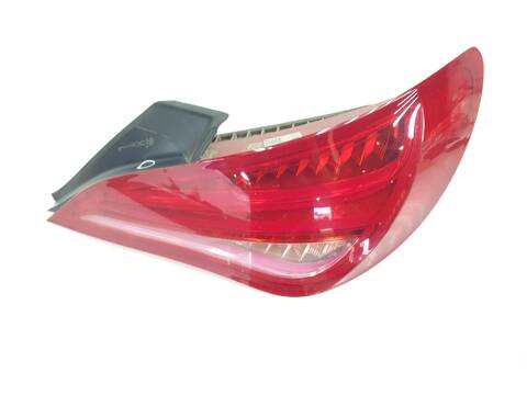 Piloto Trasero Derecho Mercedes Clase C 160 CLA 200 CDI 117.308)