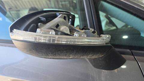 Foto 2ª: Retrovisor Derecho Volkswagen Golf ADVANCE BLUEMOTION TECH 110CV 81KW (2013)