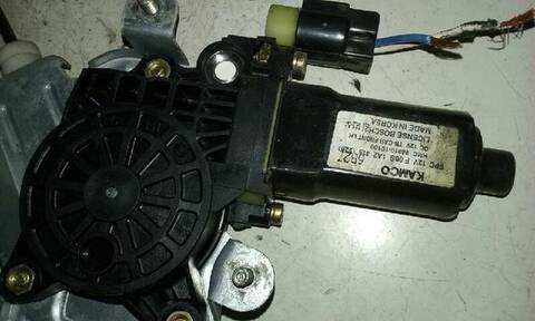 Foto 2ª: Elevalunas Eléctrico Delantero Izquierdo Hyundai Getz 67CV 49KW (2006)