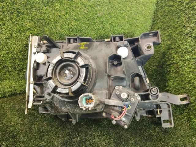 Foto 2ª: Faro Izquierdo Nissan Patrol 3.0 D ZD30 GU3 3P BINDADO (2003)