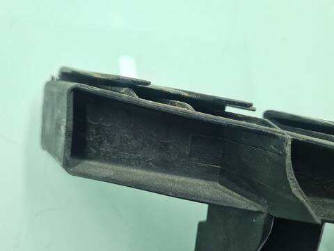 Foto 3ª: Soporte Faro Derecho Audi Q7 3.0 TDI 176KW) 239CV [CASA] (2008)