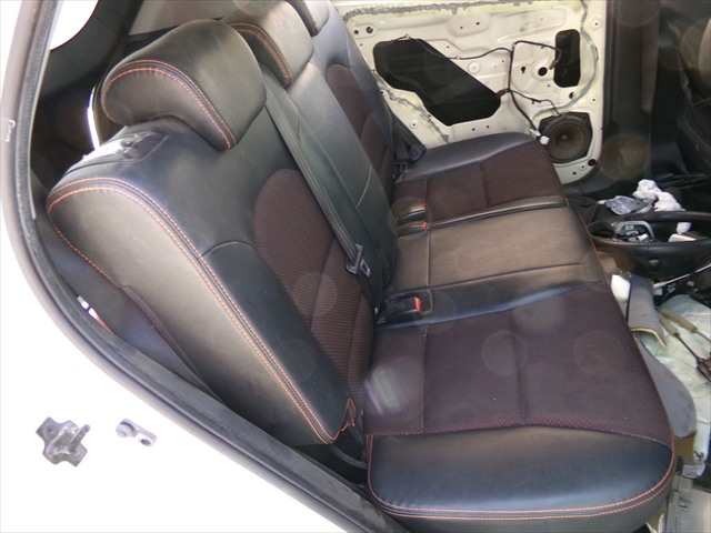 Foto 2ª: Asientos Traseros Ssangyong Korando 2.0 D 2010-2019 [671950] (2013)