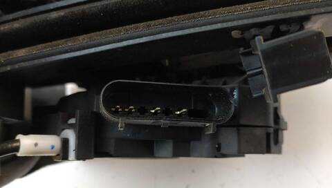 Foto 1ª: Cerradura Puerta Trasera Izquierda Ford Focus 1.0 ECOBOOST (2010)