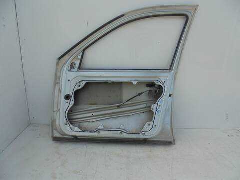 Foto 3ª: Puerta Delantera Derecha Volkswagen Bora BERLINA 101CV 74KW [ALH] (2000)
