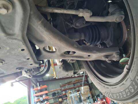 Brazo Suspension Delantero Derecho Peugeot 208 ACTIVE 75CV 55KW