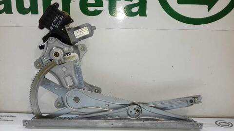 Foto 3ª: Elevalunas Manual Trasero Izquierdo Toyota Corolla 1.8 16V CAT 129CV 95KW [1ZZFE] (2006)