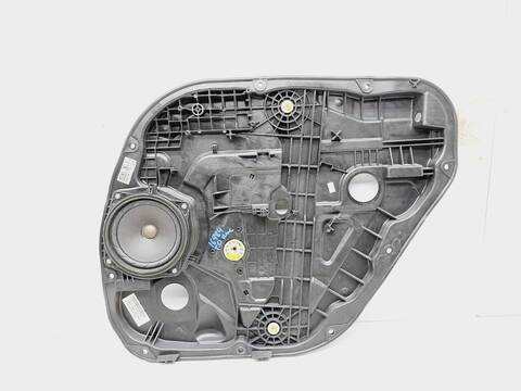 Foto 1ª: Elevalunas Manual Trasero Derecho Kia Carens BASIC 116CV 85KW [D4FD] (2016)