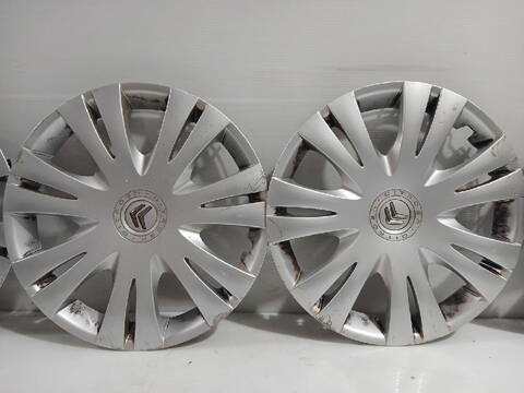 Foto 2ª: Tapacubos Citroen C4 1.6 HDI 109CV [9HY (DV6TED4) 9HZ (DV6TED4)] (2006)