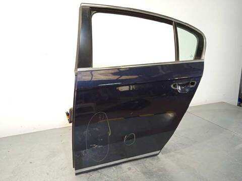 Foto 2ª: Puerta Trasera Izquierda Volkswagen Passat ADVANCE BLUEMOTION 140CV 103KW [CFFB] (2012)