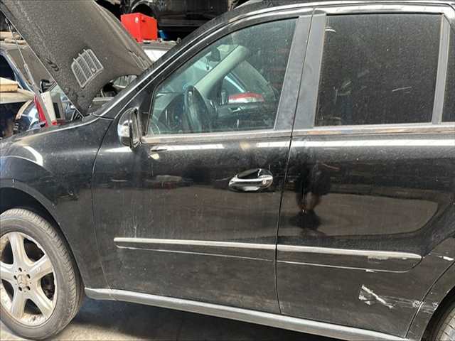 Puerta Delantera Izquierda Mercedes Clase ML 320 3.2 CDI