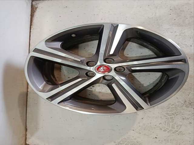 Foto 3ª: Juego LLantas Jaguar XF 204DTH (2019)