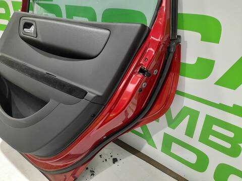 Foto 2ª: Puerta Trasera Derecha Citroen C4 1.6 16V CAT NFU - TU5JP4) 109CV 80KW [NFUTU5JP4] (2009)