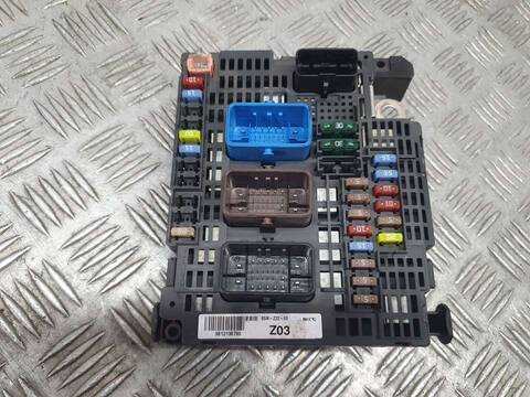Caja Reles Fusibles Peugeot 3008 GT LINE 181CV 133KW