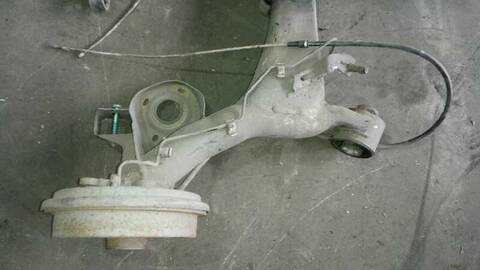 Foto 2ª: Puente Trasero Volkswagen Polo 1.2 12V 64CV 47KW [AZQ] (2001)