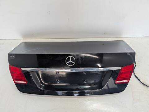 Foto 1ª: Portón Mercedes Clase E 180 651924 (2011)