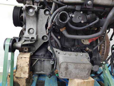 Foto 3ª: Motor Completo Renault Trafic L1H1 27T 8-9 SITZE) EXPRESSION (2015)