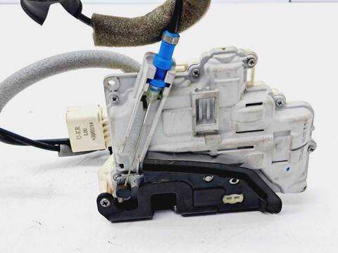 Foto 4ª: Cerradura Puerta Trasera Derecha Audi A3 1.6 TDI 110CV 81KW [CRK] (2014)