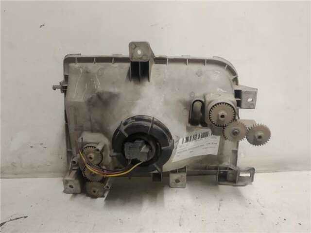 Foto 2ª: Faro Izquierdo Nissan Cabstar 2953 (16.82) [BD30D]