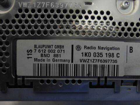 Foto 2ª: Sistema Audio Radio CD Volkswagen Passat HIGHLINE BERLINA 140CV 103KW [BKP] (2006)