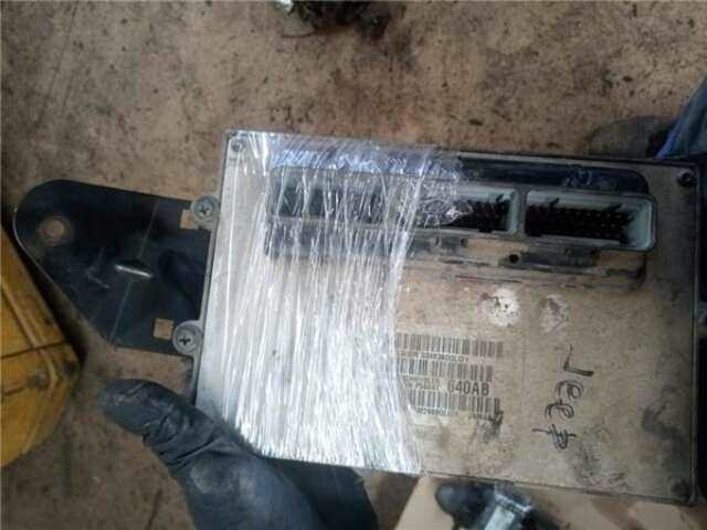 Foto 2ª: Centralita Motor ECU Jeep Grand Cherokee 2.5 TD LTD. (Z) [2.5 LTR. - 85 KW TURBODIESEL] [M52]