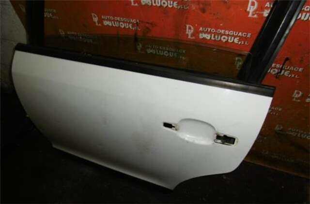 Foto 3ª: Puerta Trasera Izquierda Citroen C4 1.6 HDI [9HX (DV6ATED4)]