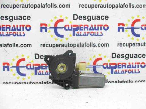 Foto 3ª: Elevalunas Eléctrico Trasero Derecho Mercedes Clase C 160 OM611962 FAMILIAR (2001)