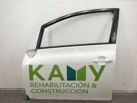 Foto 1ª: Puerta Delantera Izquierda Toyota Auris HYBRID ACTIVE 99CV 73KW [2ZR] (2011)