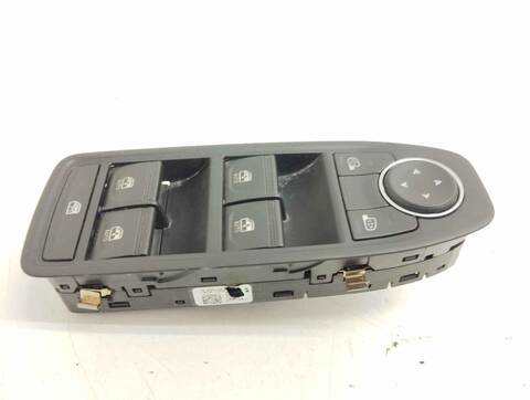 Foto 3ª: Botonera Elevalunas Renault Captur EQUILIBRE 91CV 67KW [H4D480] (2023)