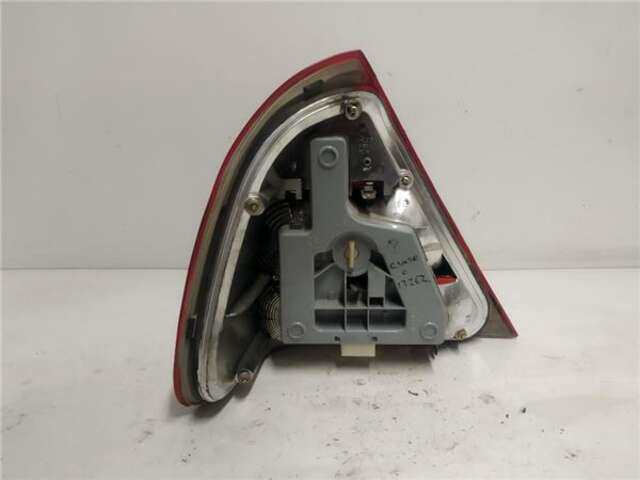 Foto 2ª: Piloto Trasero Derecho Mercedes Clase C 160 1.8 180 (202.018) [1.8 LTR. - 90 KW 16V CAT]